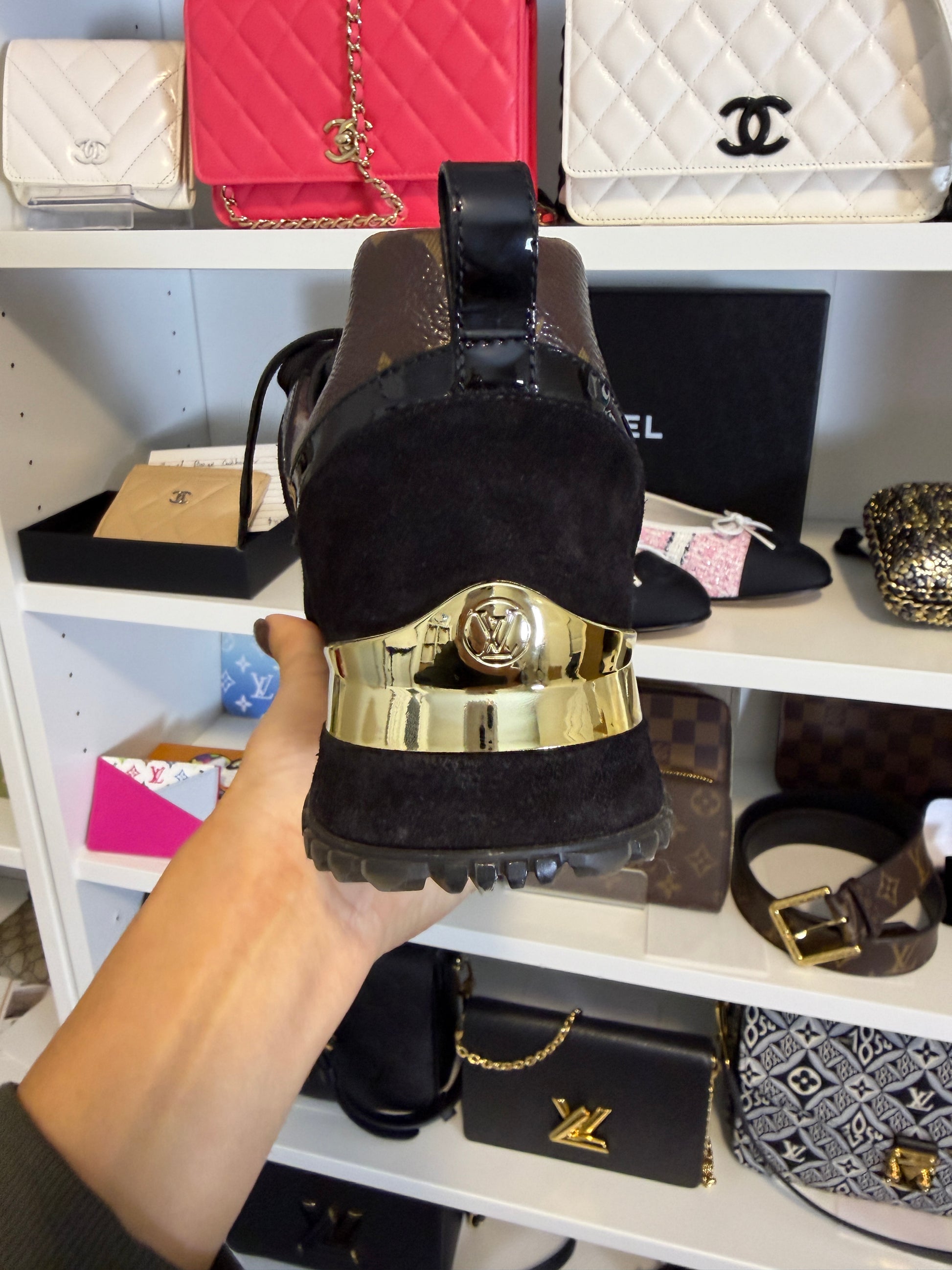 Louis Vuitton Runaway Sneakers Size 36.5