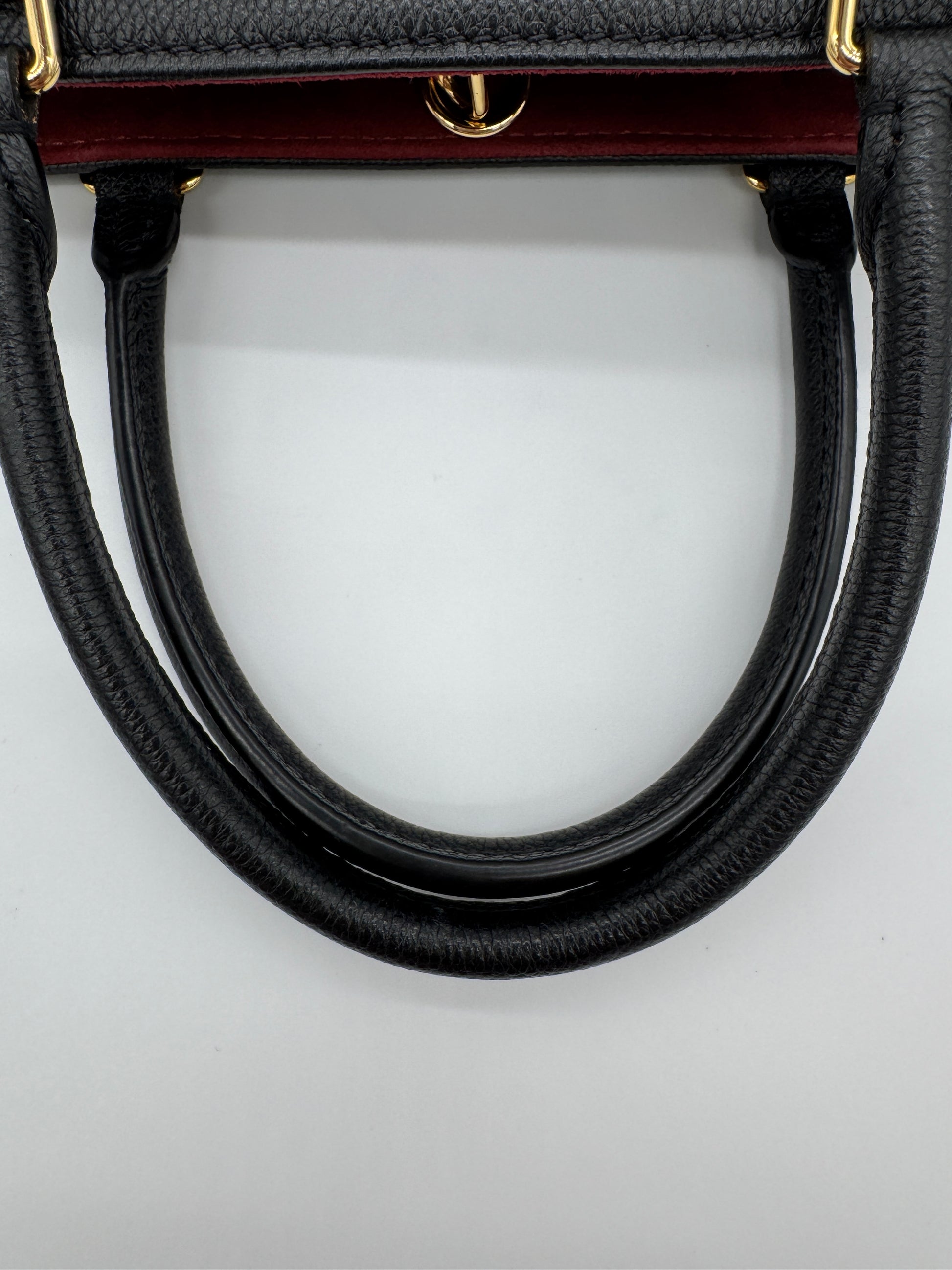 Louis Vuitton OnTheGo MM Bicolor Monogram Empreinte