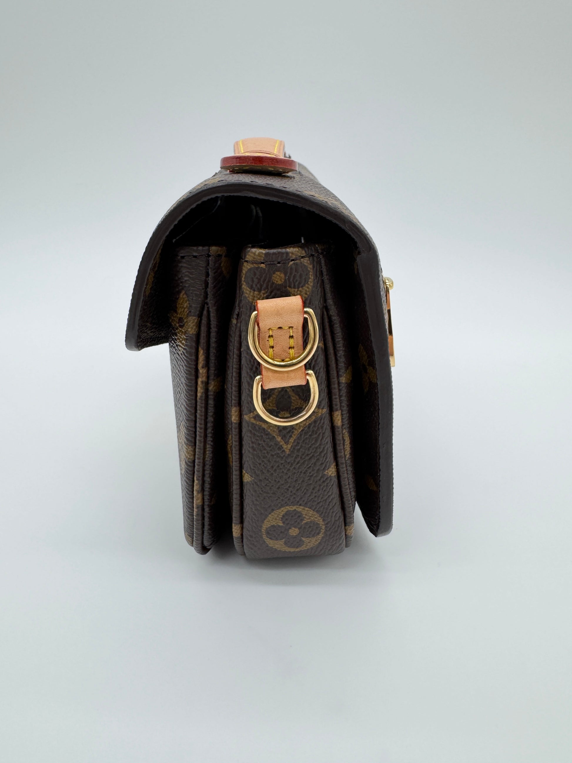 Louis Vuitton Pochette Métis East West