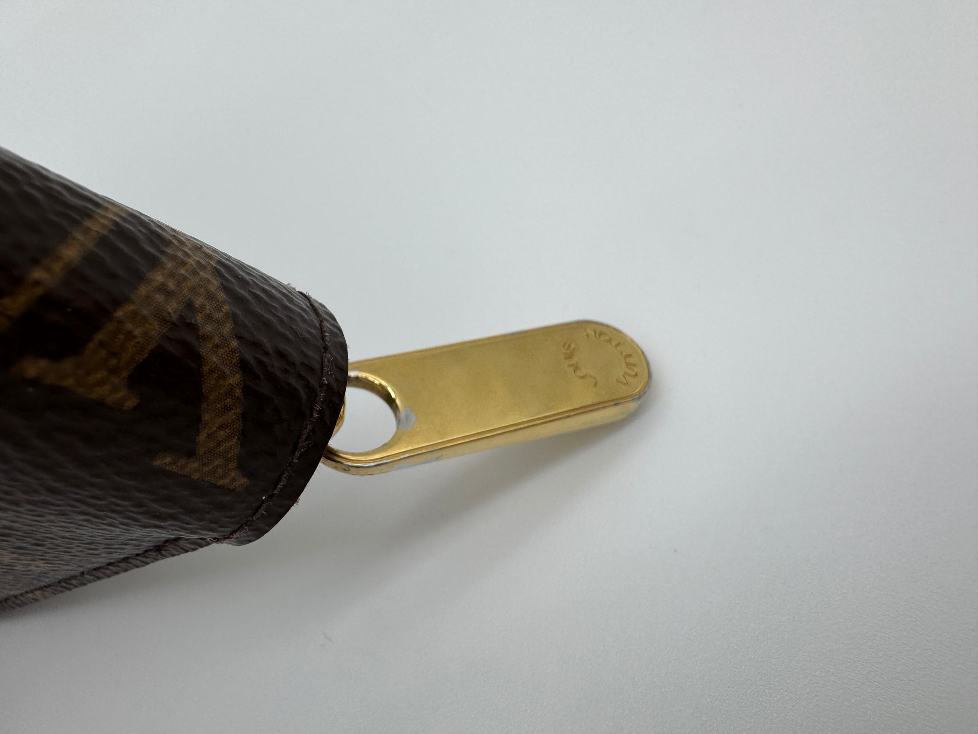 Louis Vuitton Monogram Zippy Wallet