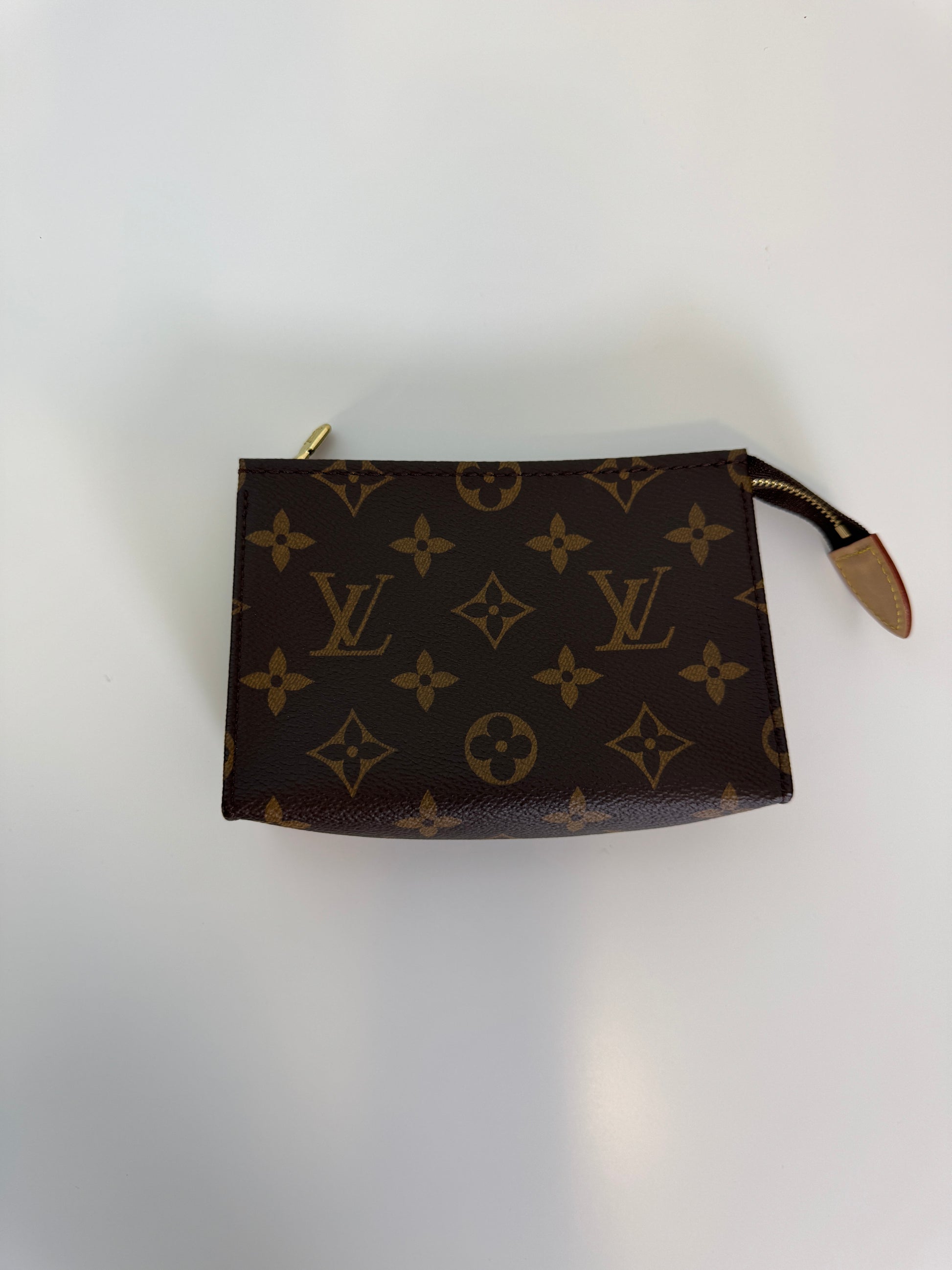 Louis Vuitton Monogram Toiletry 15