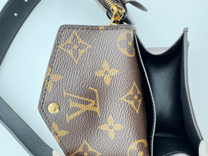 Louis Vuitton Daily Multi Pocket 30mm Belt 80/32