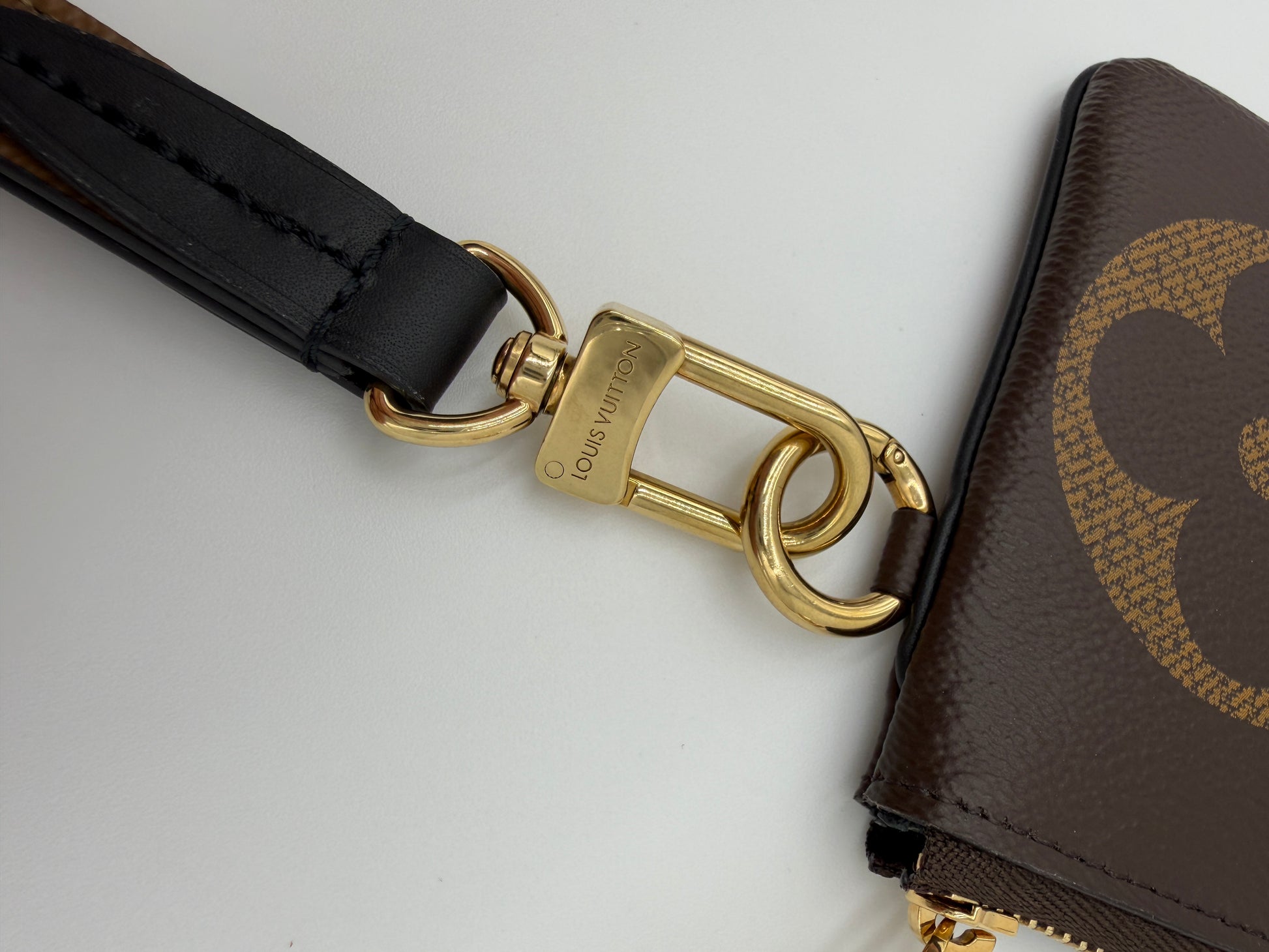 Louis Vuitton Monogram Giant Pochette with Wrist Strap