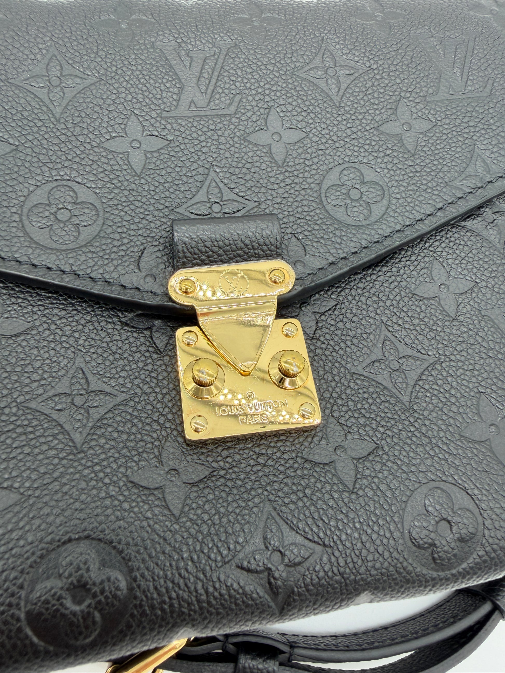 Louis Vuitton Pochette Metis Black Empreinte