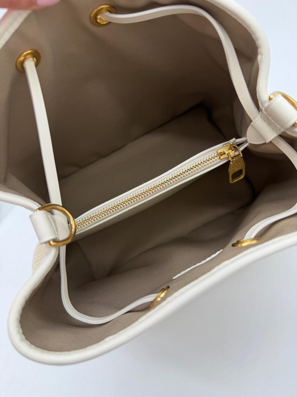 Louis Vuitton Neonoe MM Embroidered Monogram