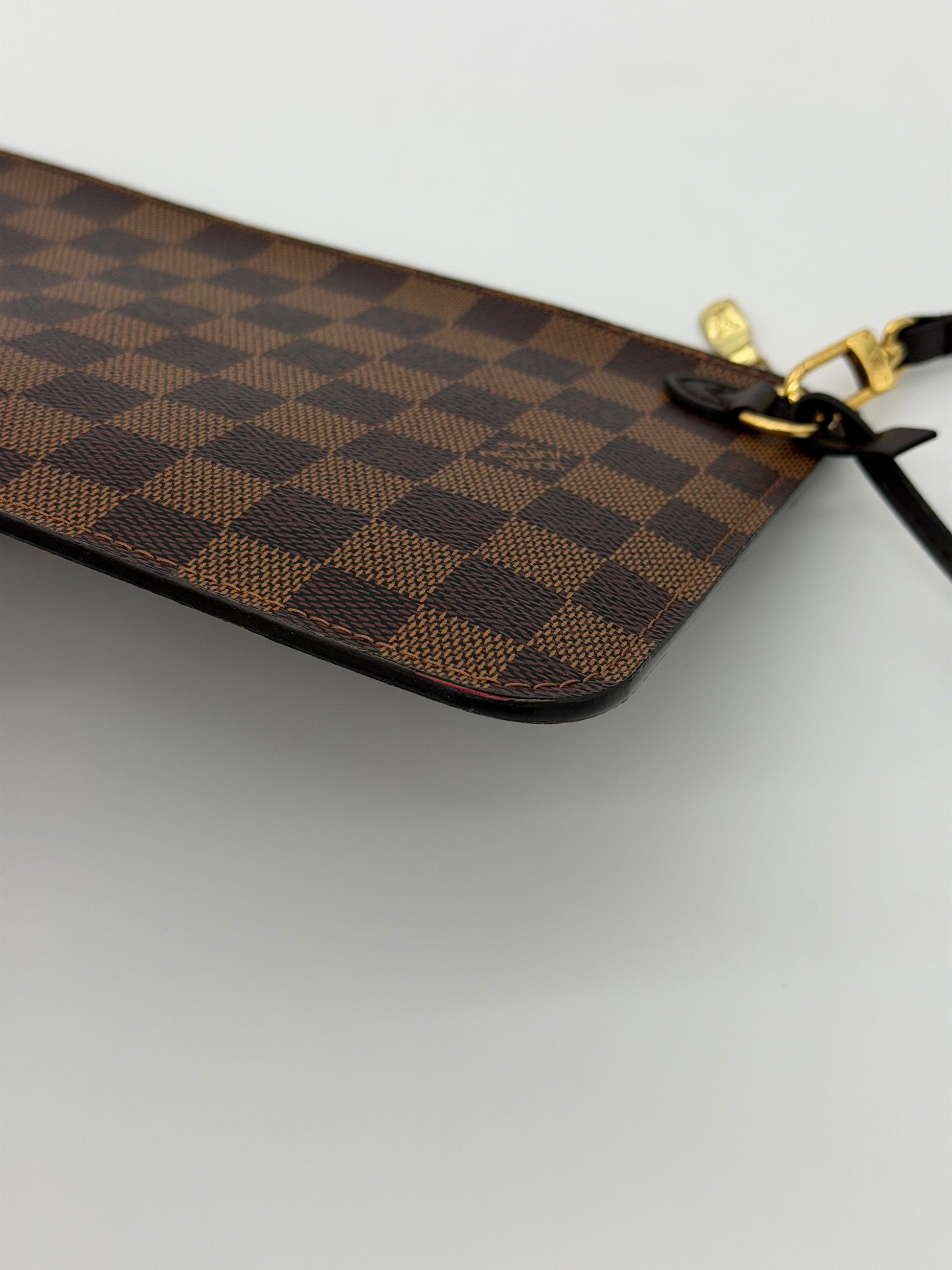 Louis Vuitton Damier Ebene Neverfull Pochette