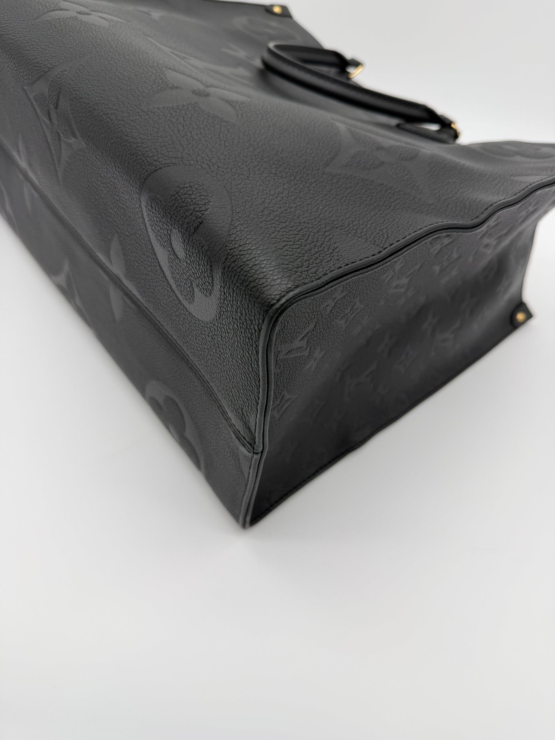 Louis Vuitton OnTheGo GM Empreinte Giant Black