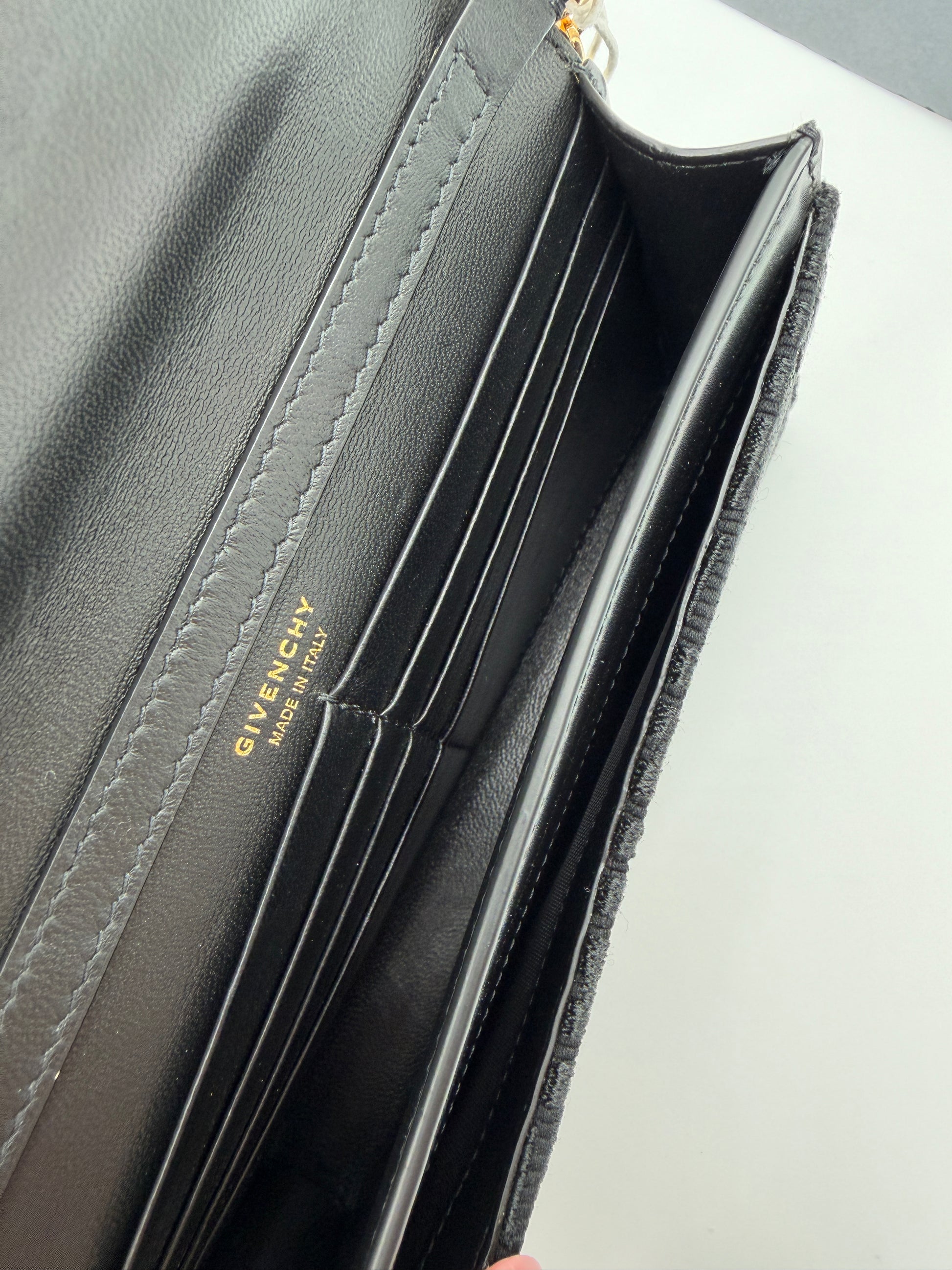 Givenchy Wallet On Chain