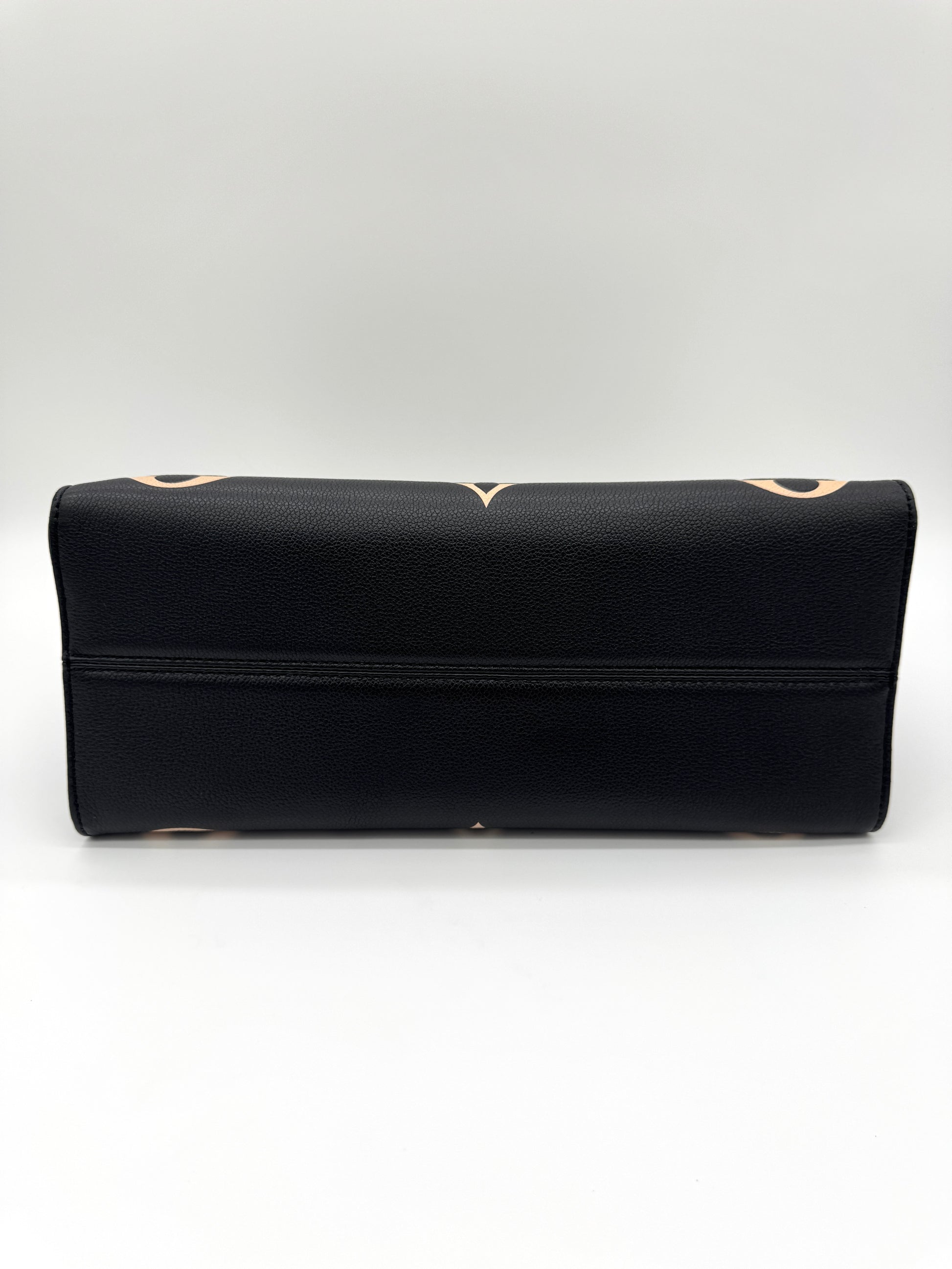 Louis Vuitton OnTheGo MM Bicolor Monogram Empreinte