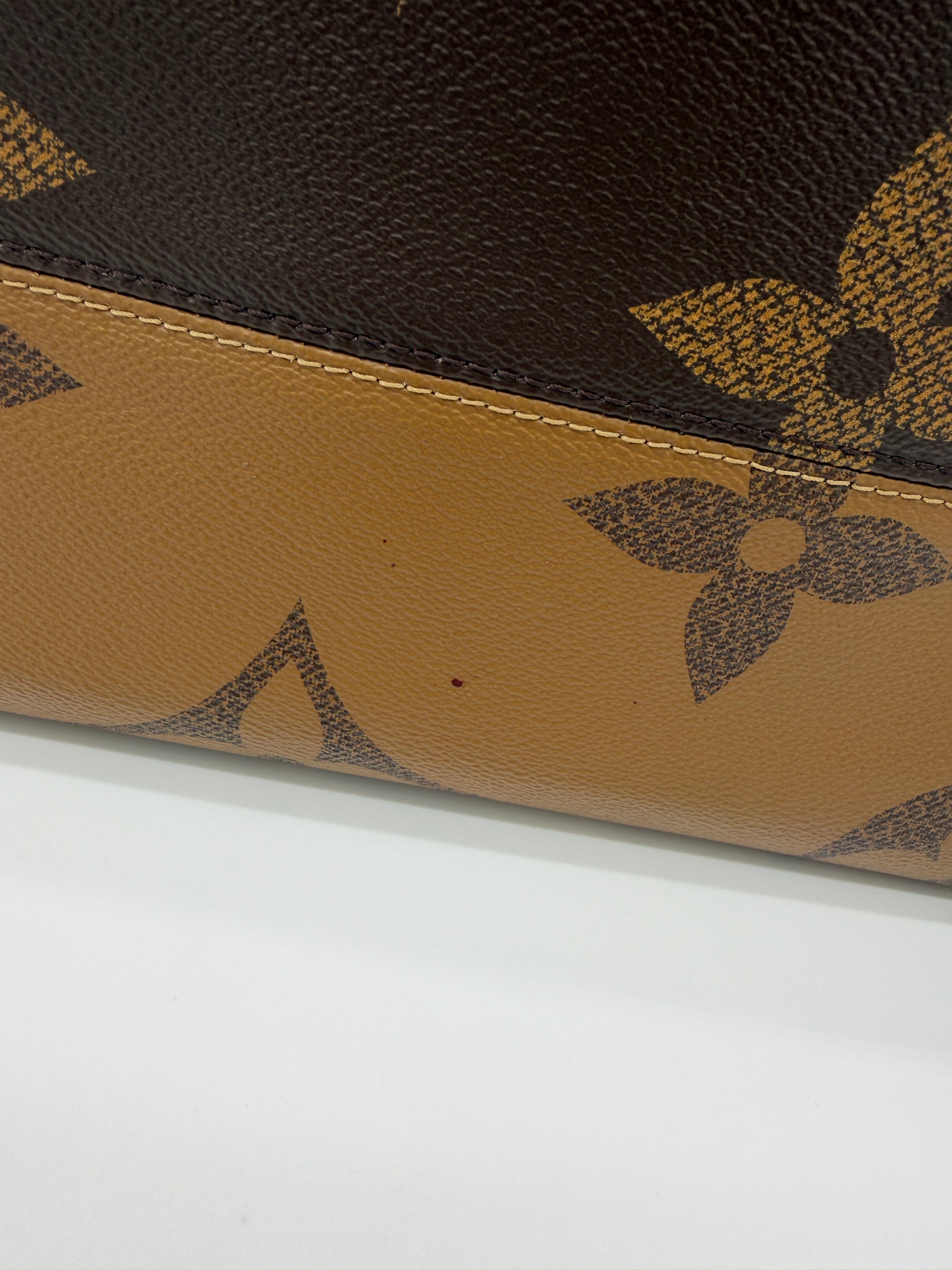 Louis Vuitton OnTheGo GM Reverse Monogram