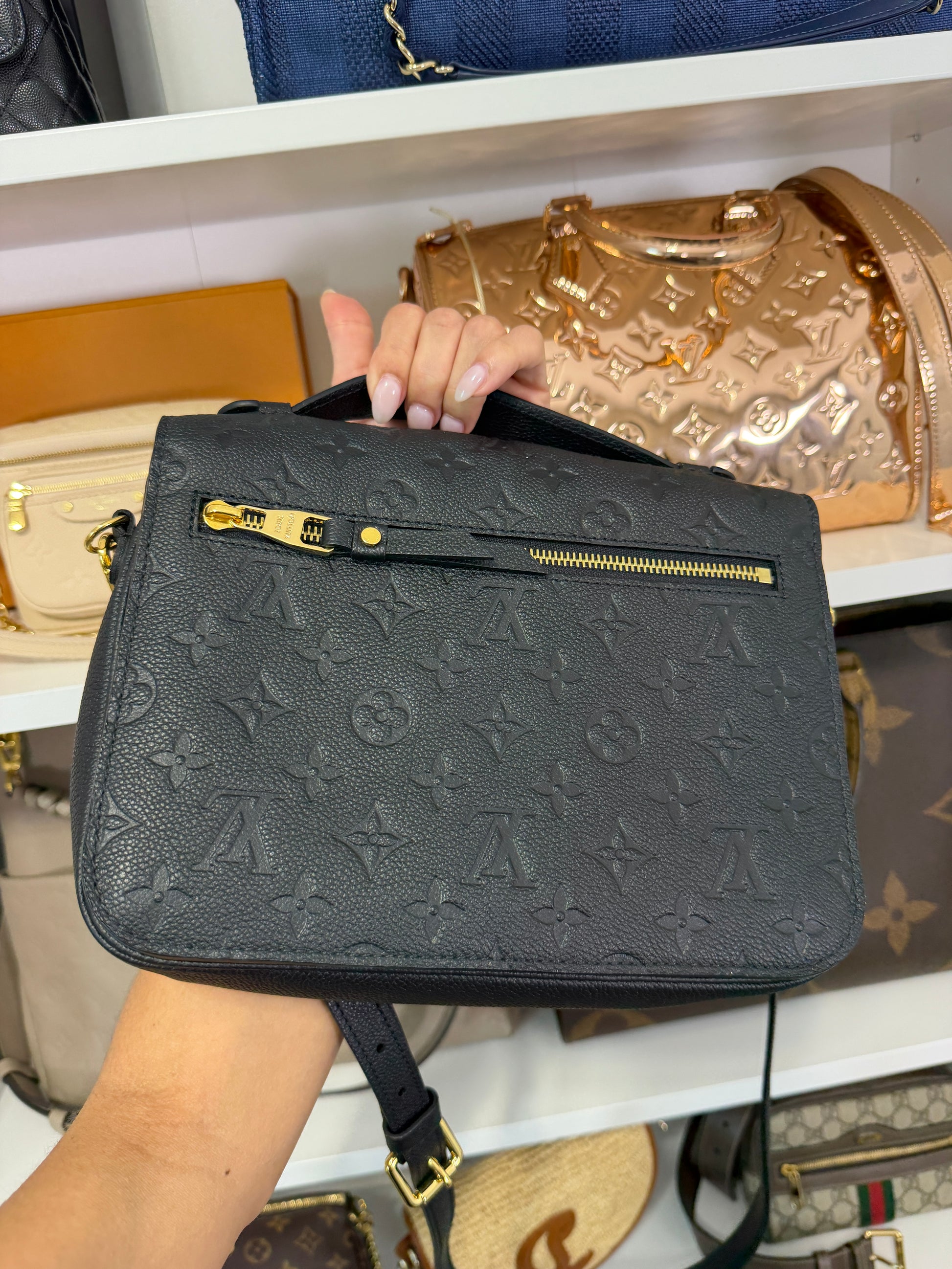 Louis Vuitton Black Empreinte Pochette Métis