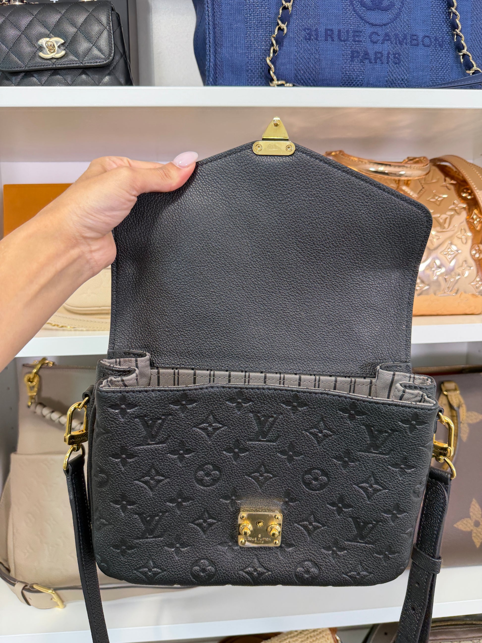 Louis Vuitton Black Empreinte Pochette Métis