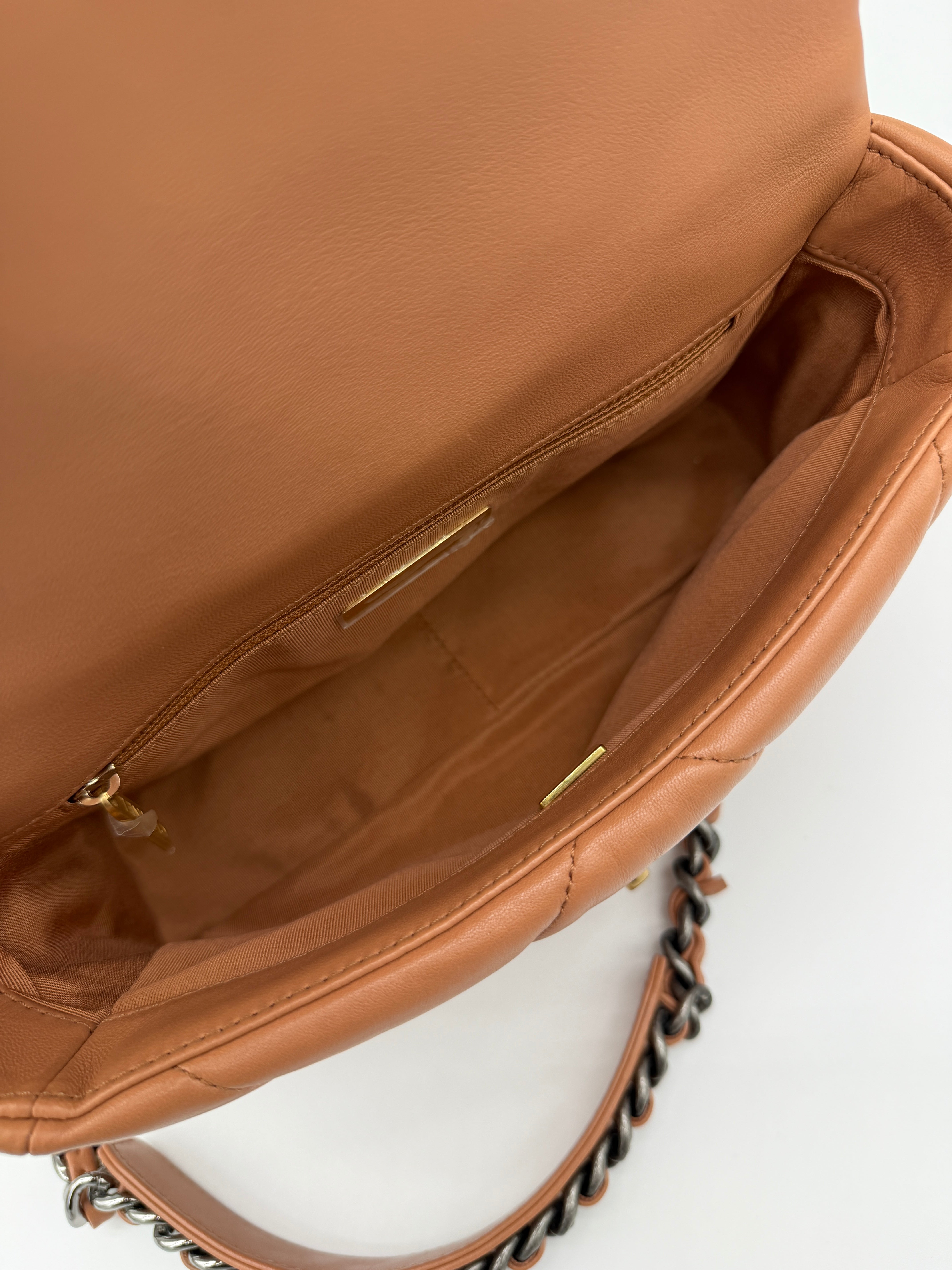 Chanel 19 Caramel Small