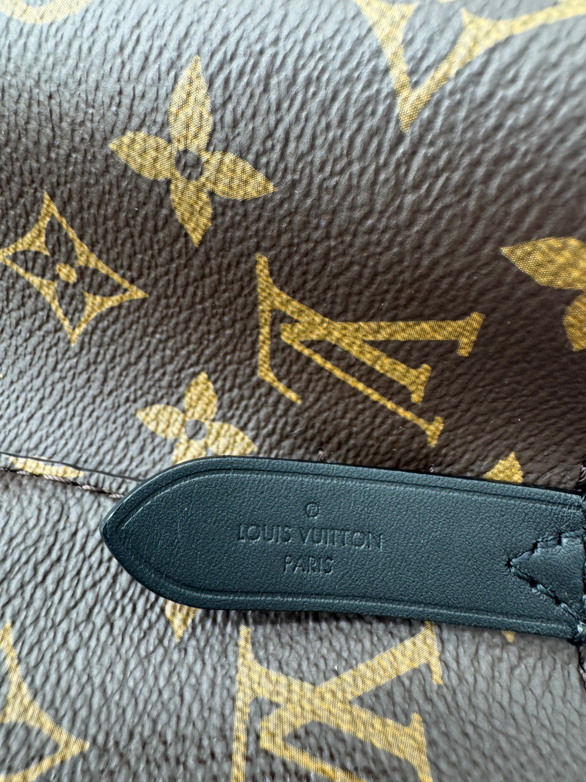Louis Vuitton NeoNoe MM