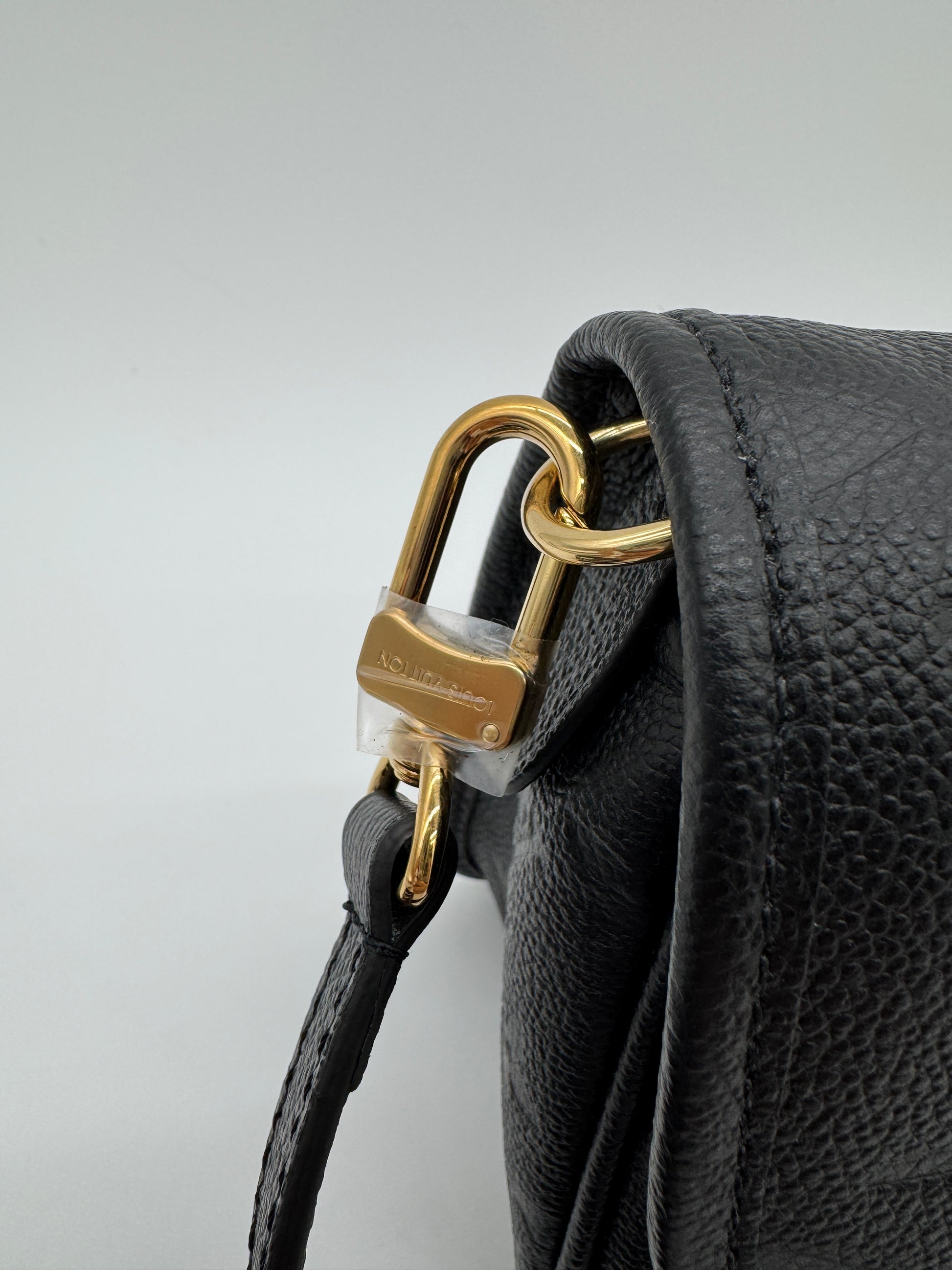 Louis Vuitton Diane Black Monogram Empreinte