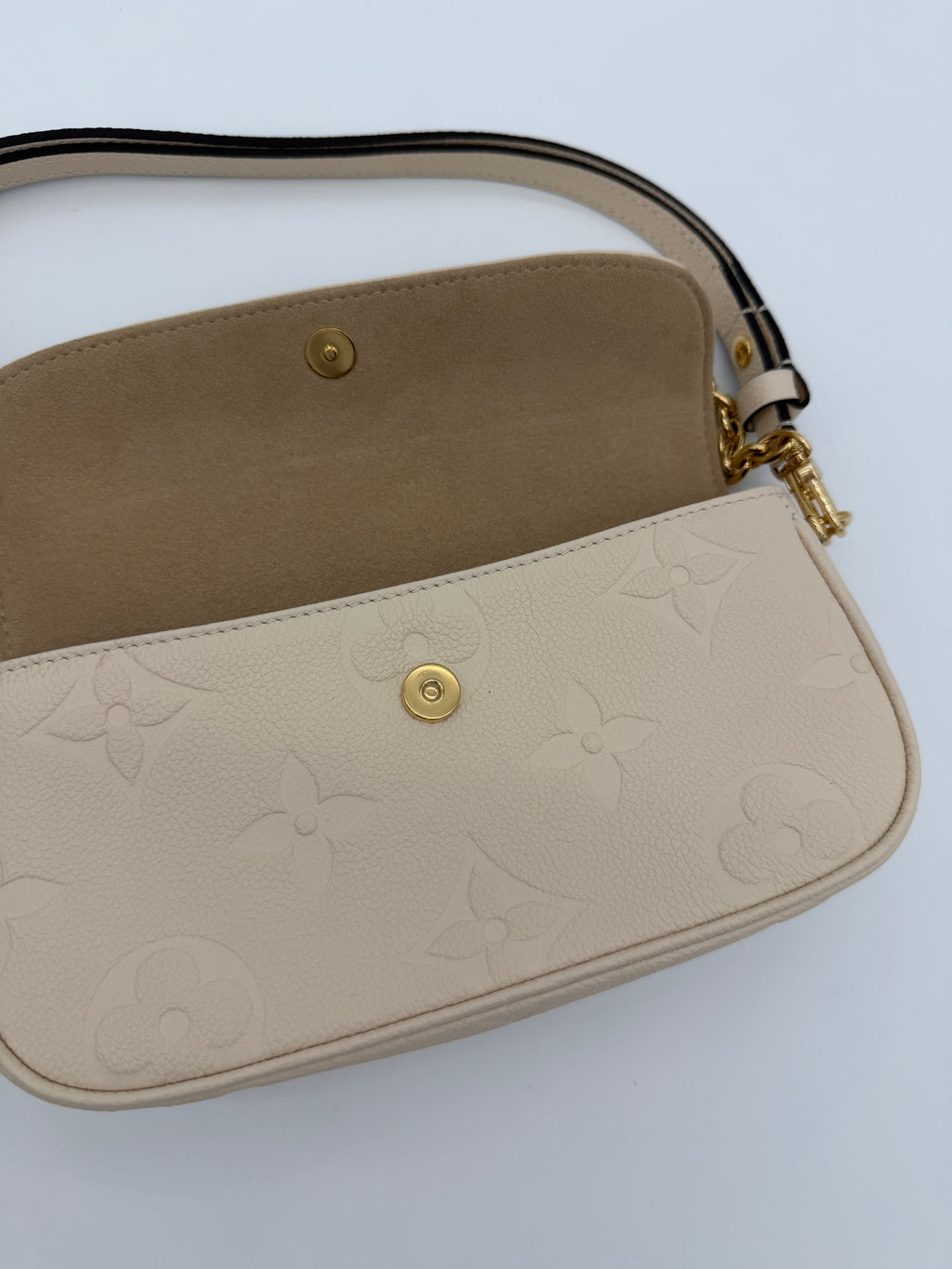 Louis Vuitton Wallet on Chain Ivy Cream Empreinte