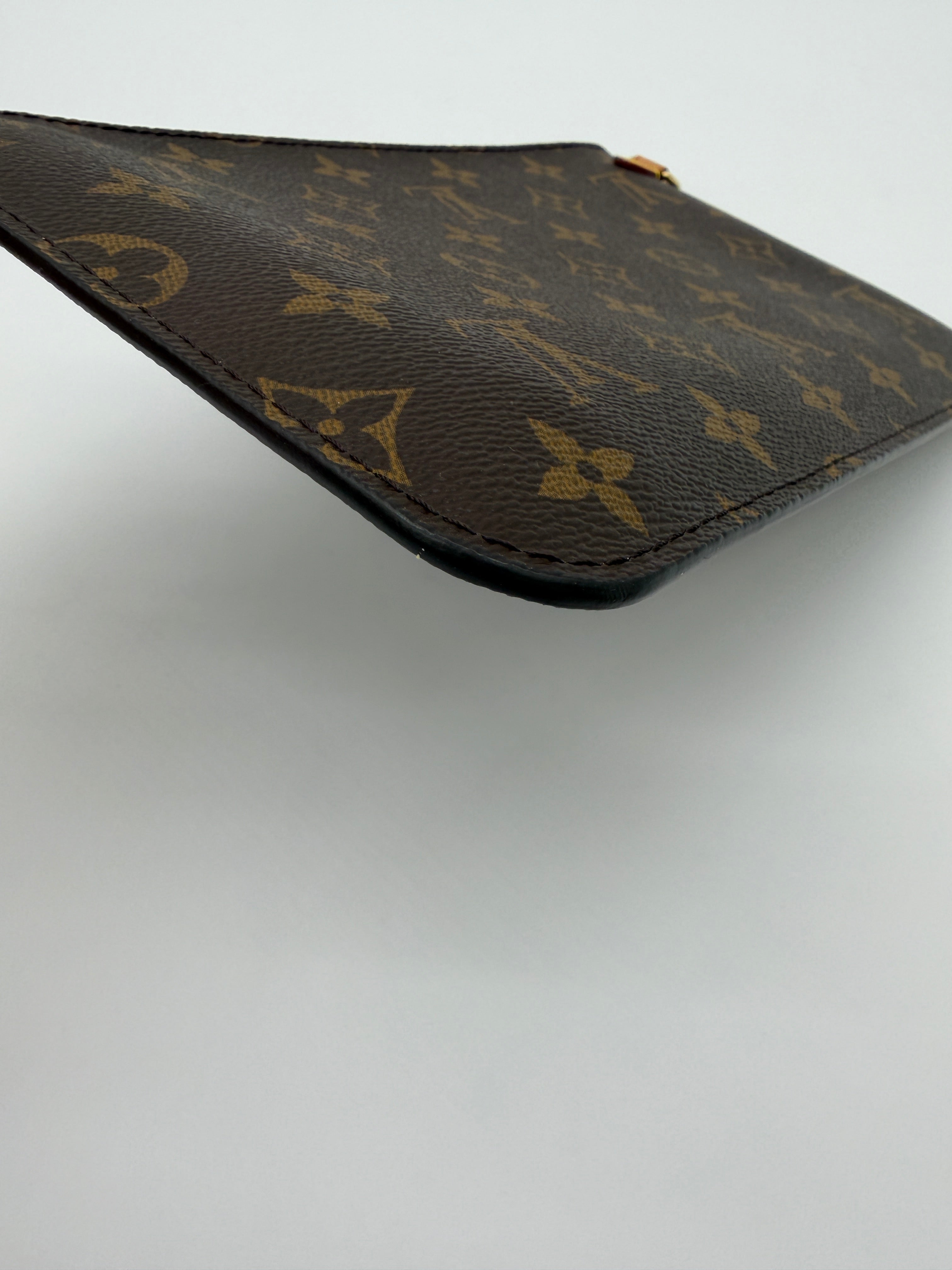 Louis Vuitton Monogram Neverfull Pochette