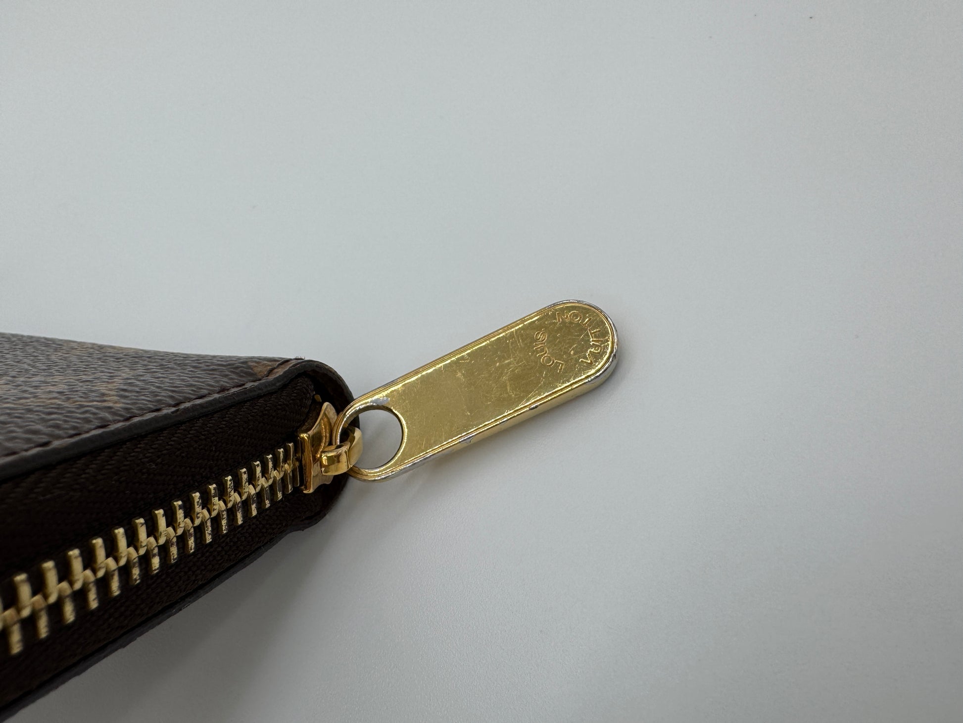 Louis Vuitton Monogram Zippy Wallet