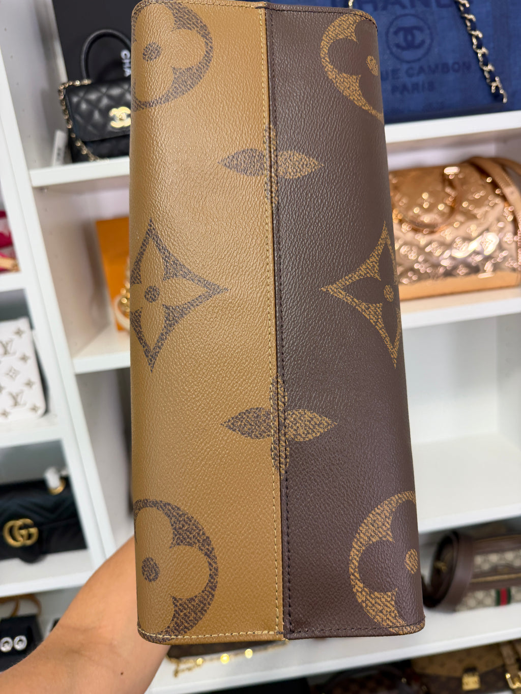 Louis Vuitton OnTheGo MM Reverse Monogram