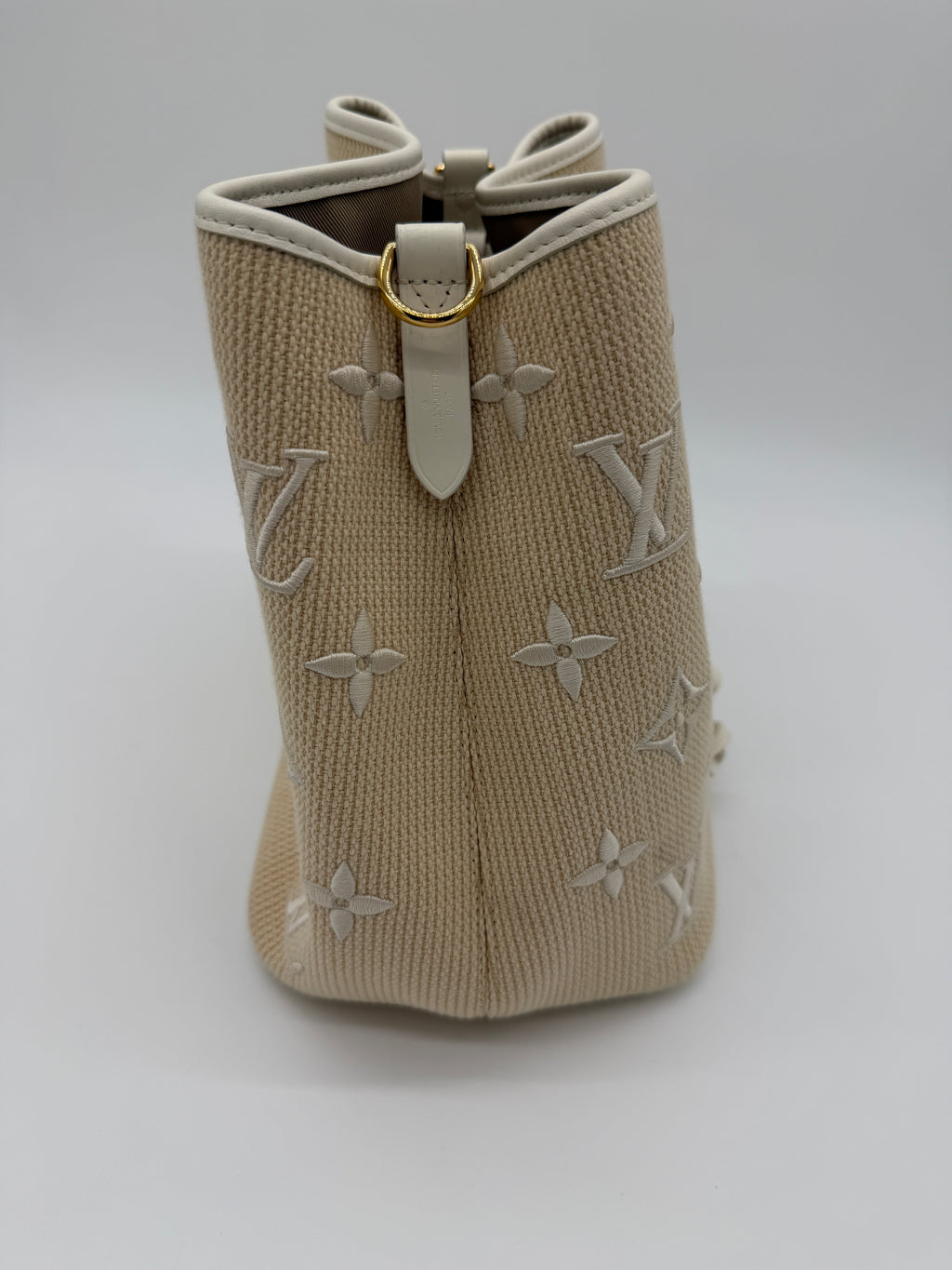 Louis Vuitton Neonoe MM Embroidered Monogram