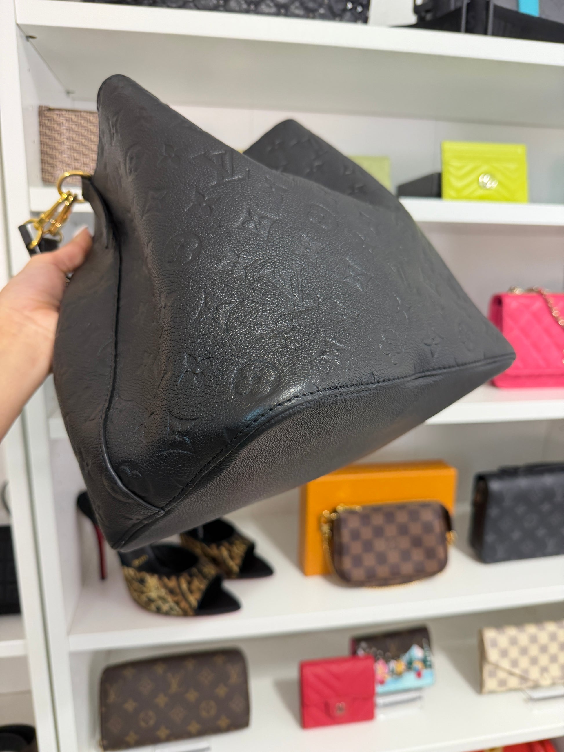 Louis Vuitton Neonoe MM Black Empreinte
