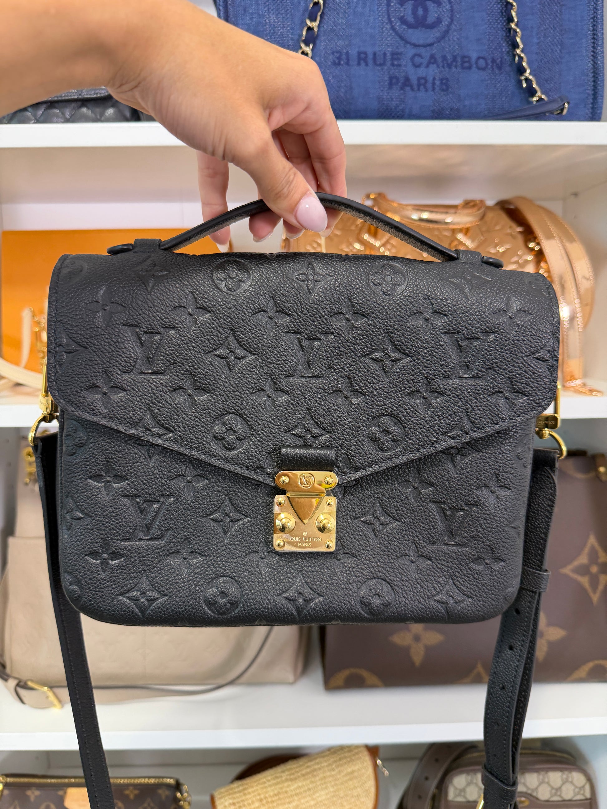 Louis Vuitton Black Empreinte Pochette Métis