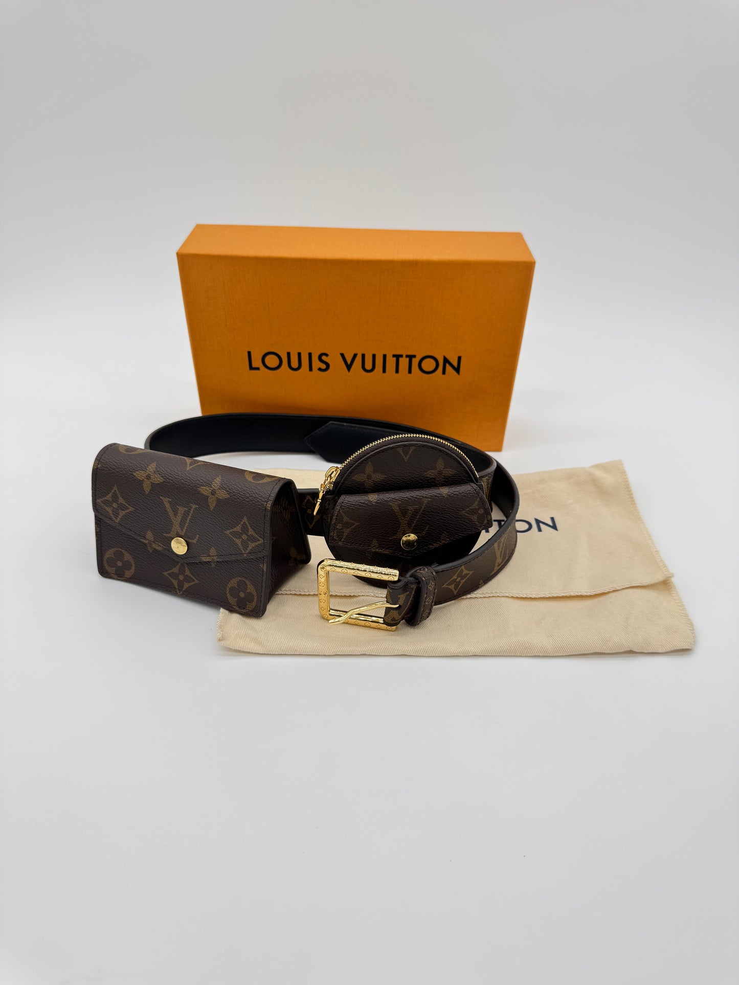 Louis Vuitton Daily Multi Pocket 30mm Belt 80/32