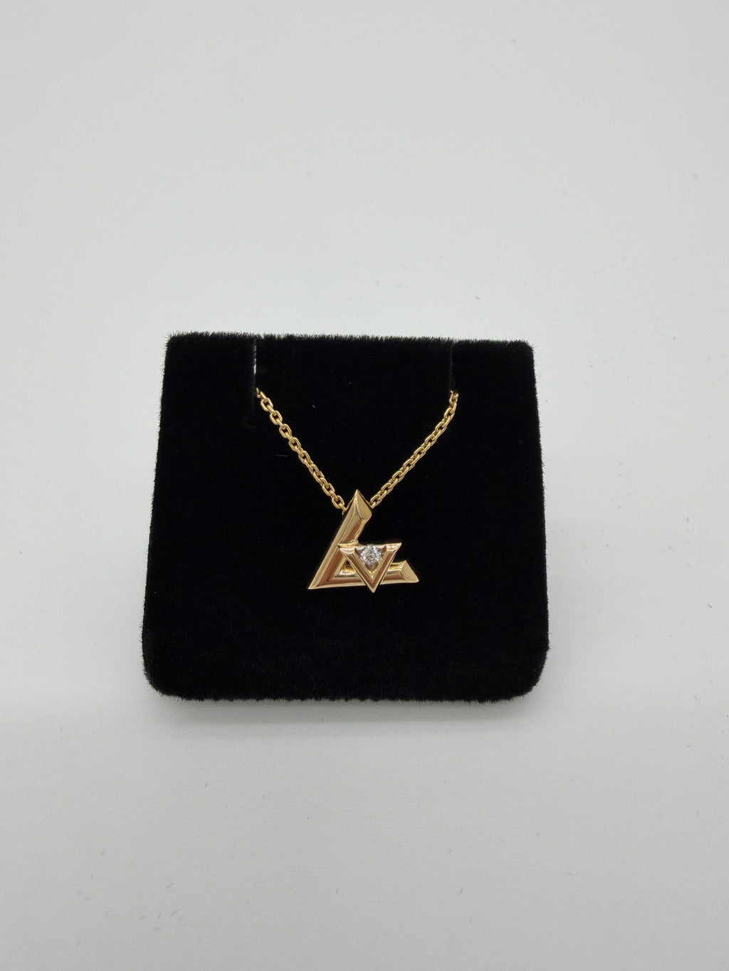 Louis Vuitton Small Volt One Diamond Pendant Necklace 18k