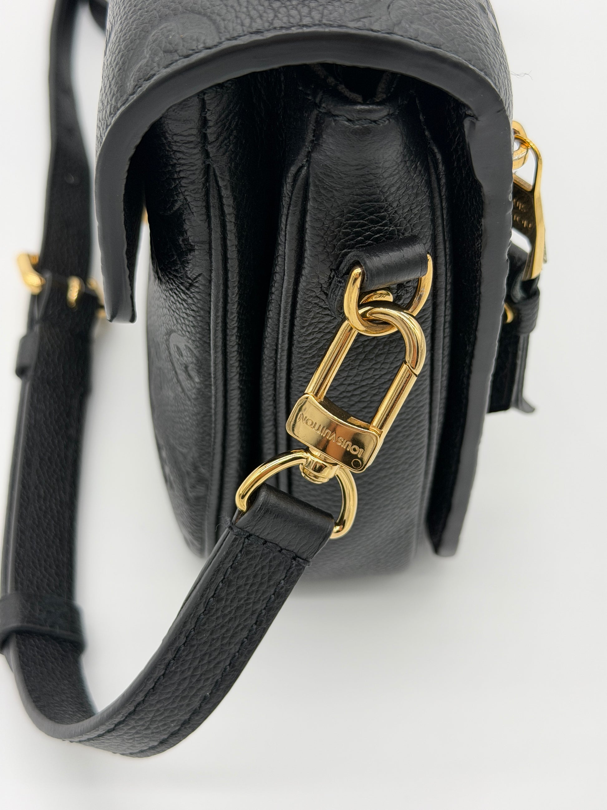 Louis Vuitton Pochette Metis Black Empreinte