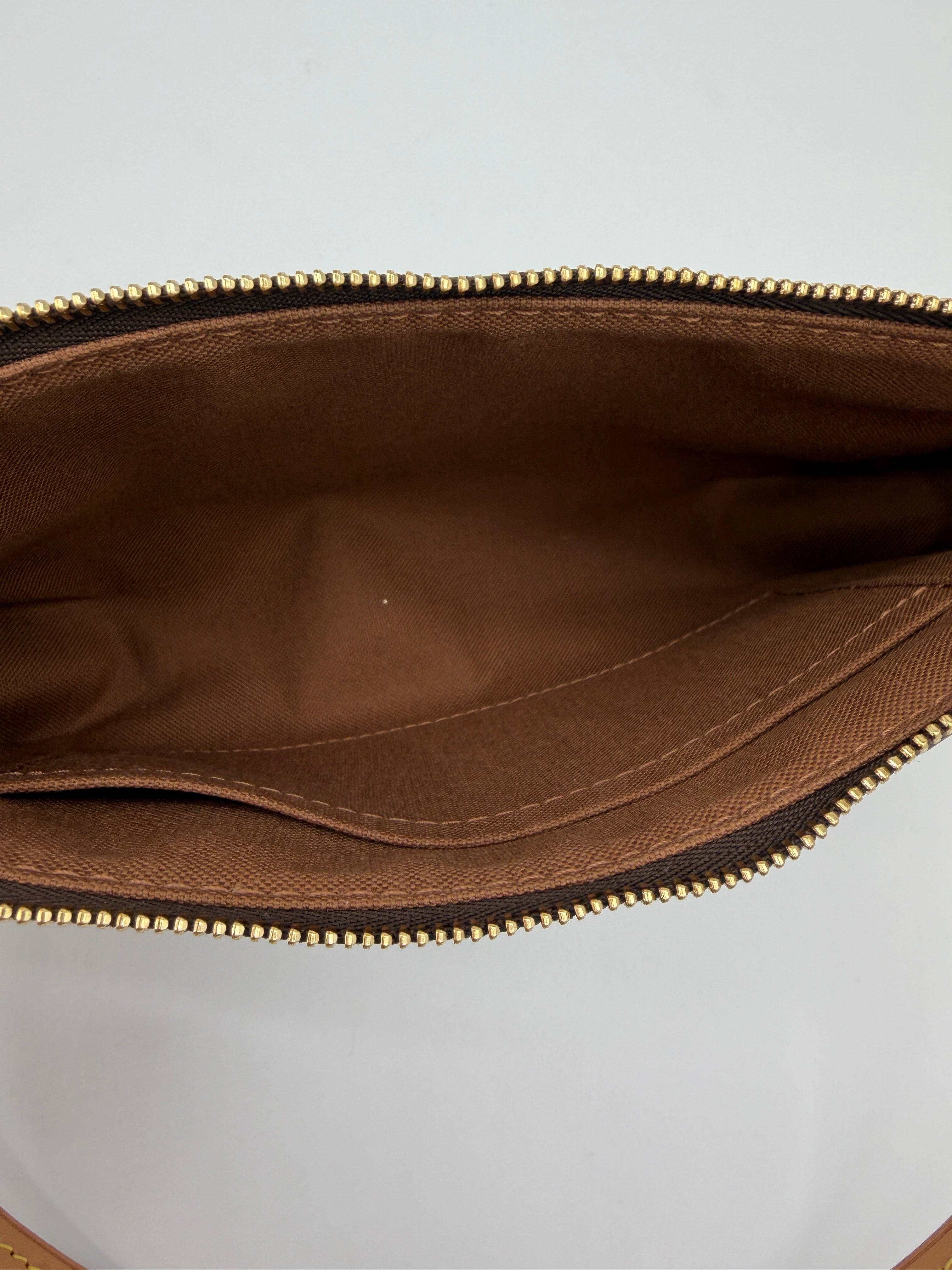 Louis Vuitton Monogram Pochette Accesoires