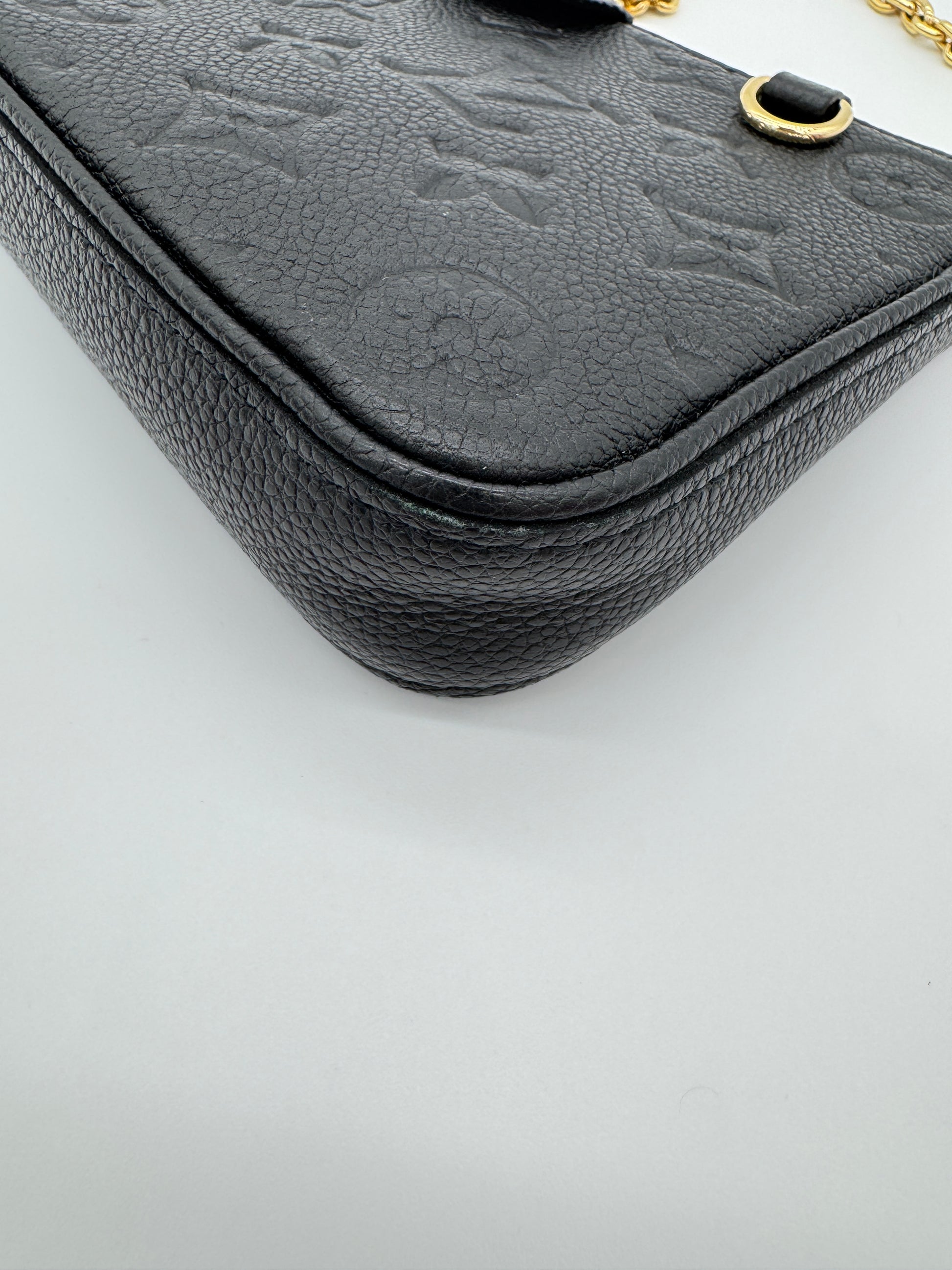 Louis Vuitton Easy Pouch on Strap