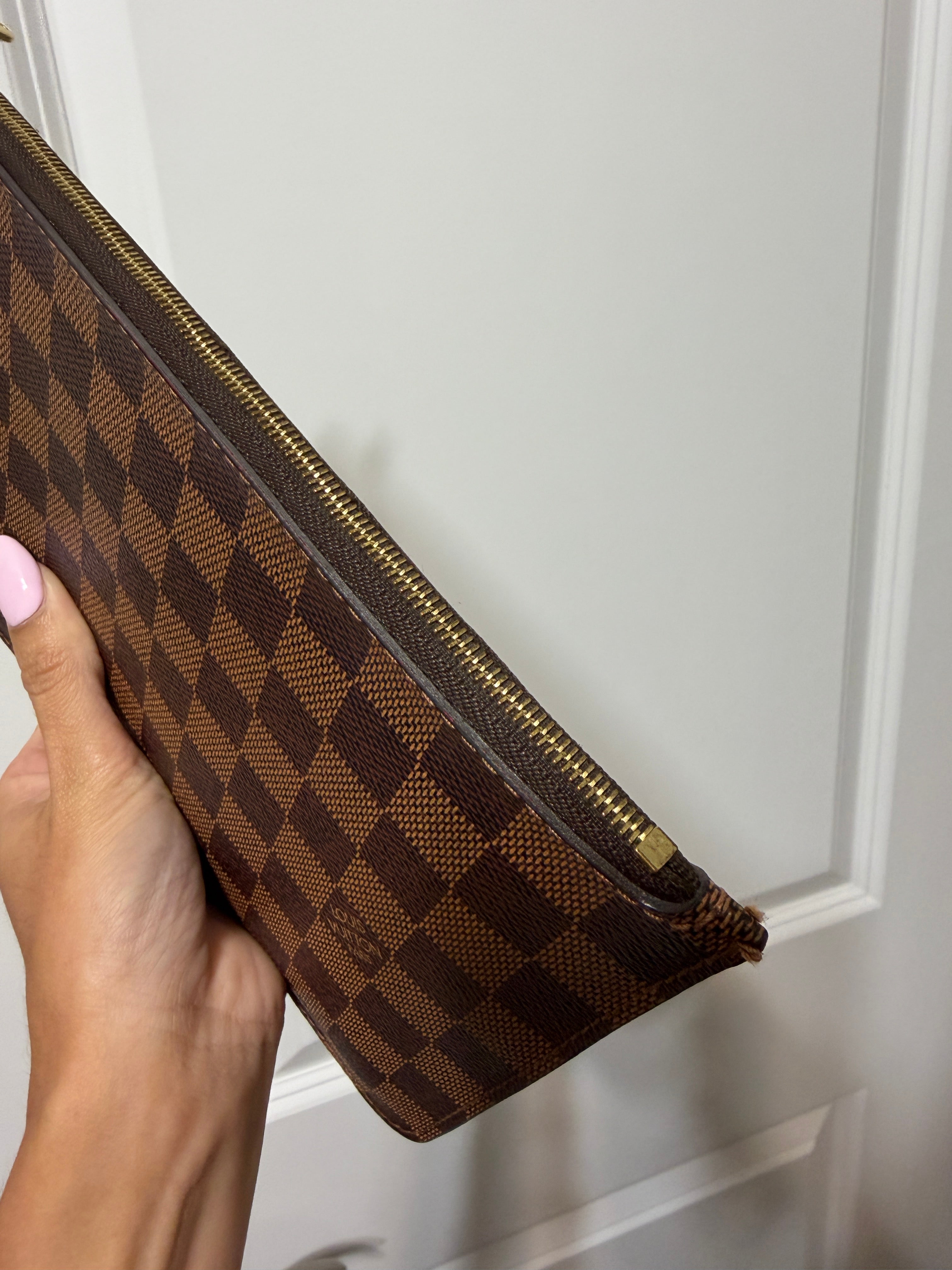 Louis Vuitton Neverfull Pochette DE
