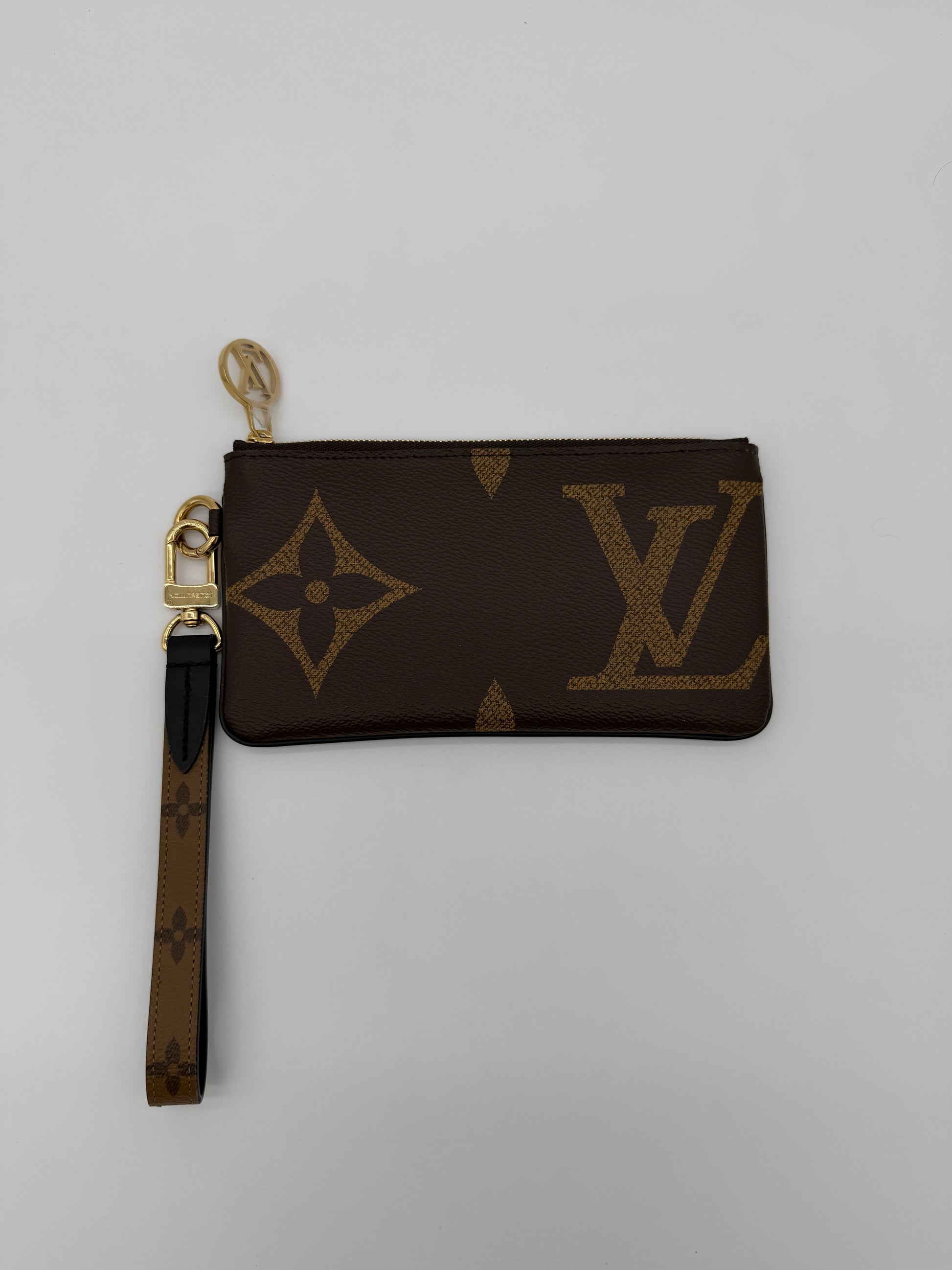 Louis Vuitton Monogram Giant Pochette with Wrist Strap