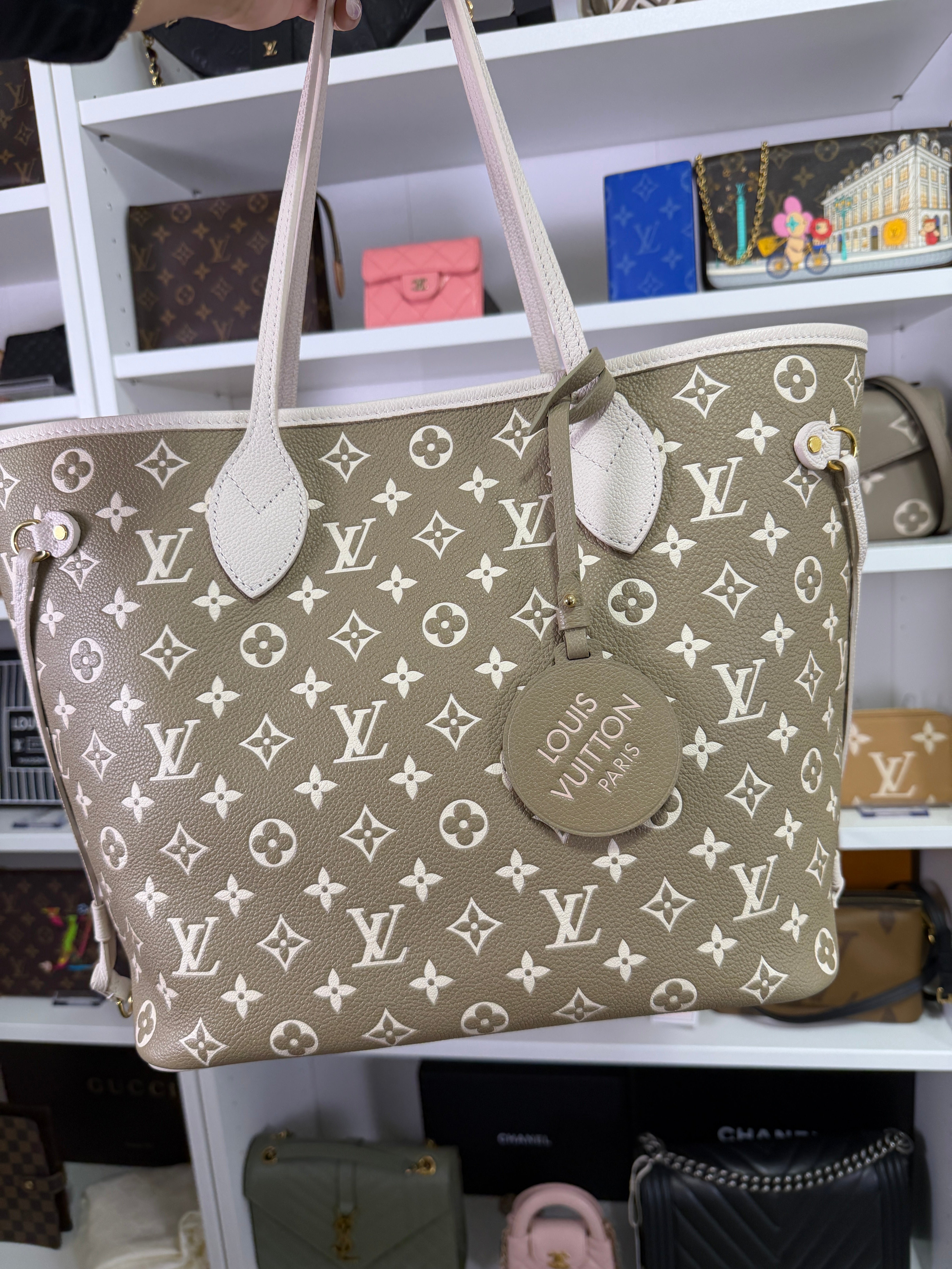 Louis Vuitton Neverfull MM Spring in the City