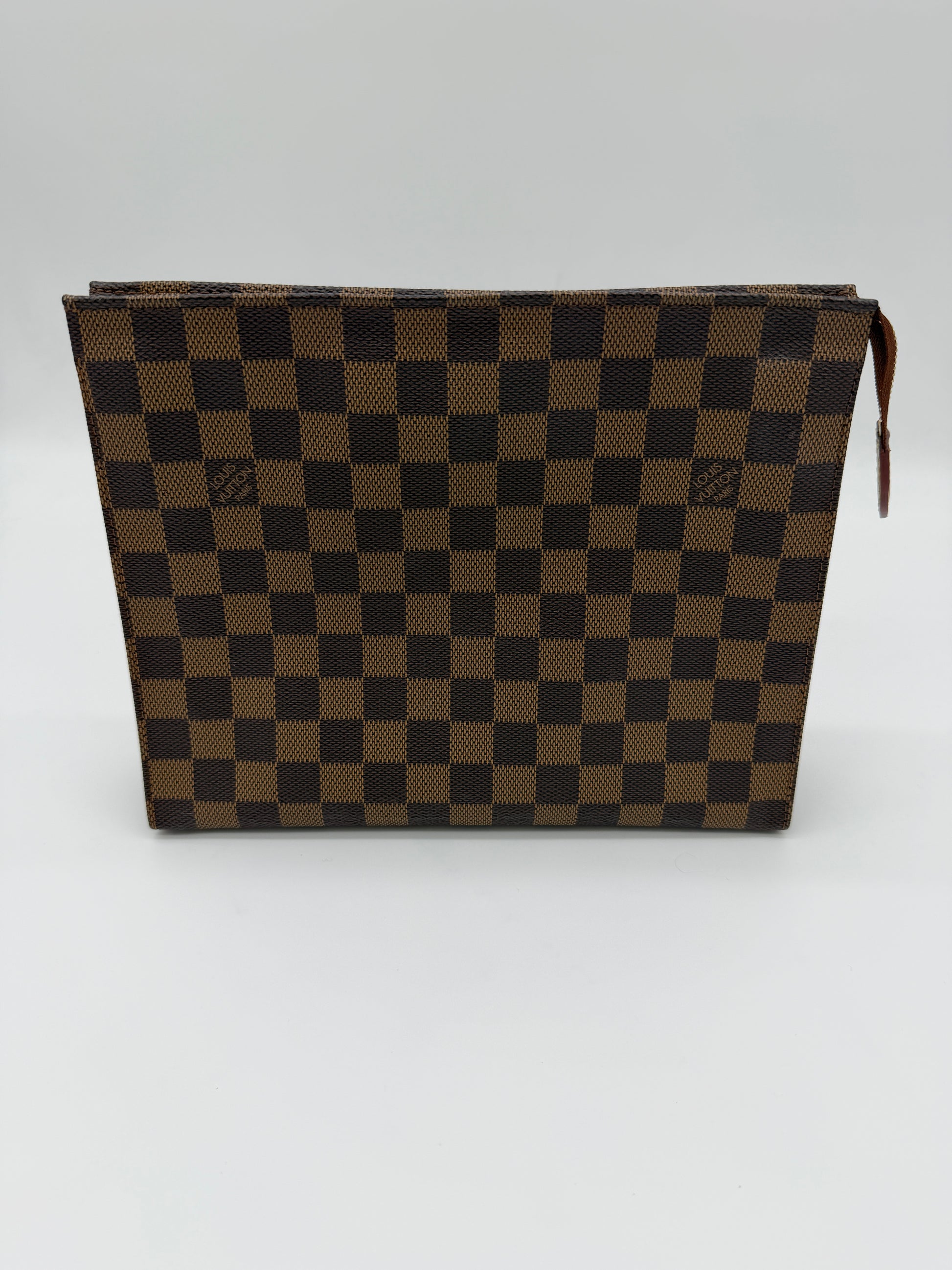 Louis Vuitton Damier Ebene Toiletry 26