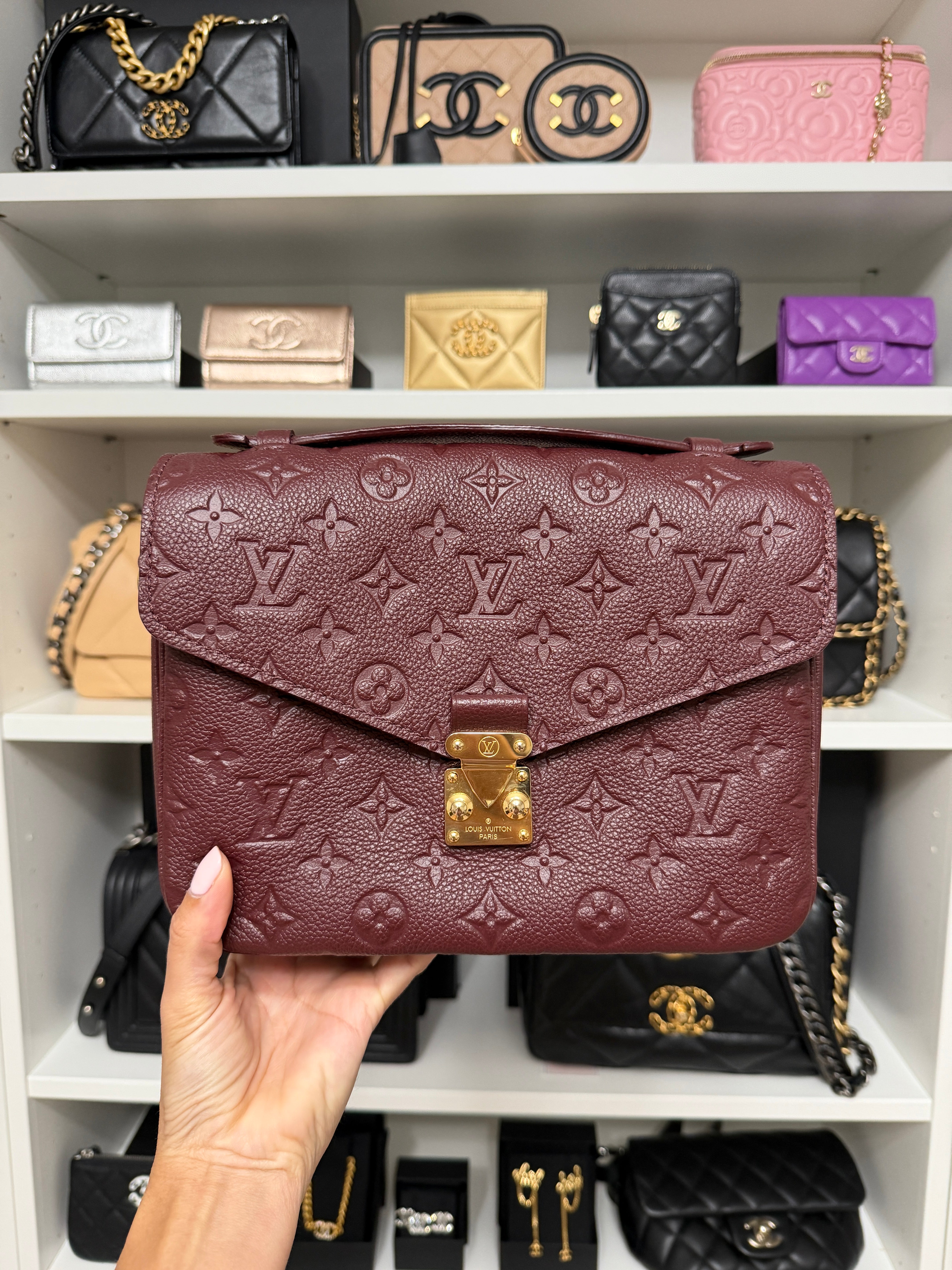 Louis Vuitton Pochette Métis Grenat Empreinte