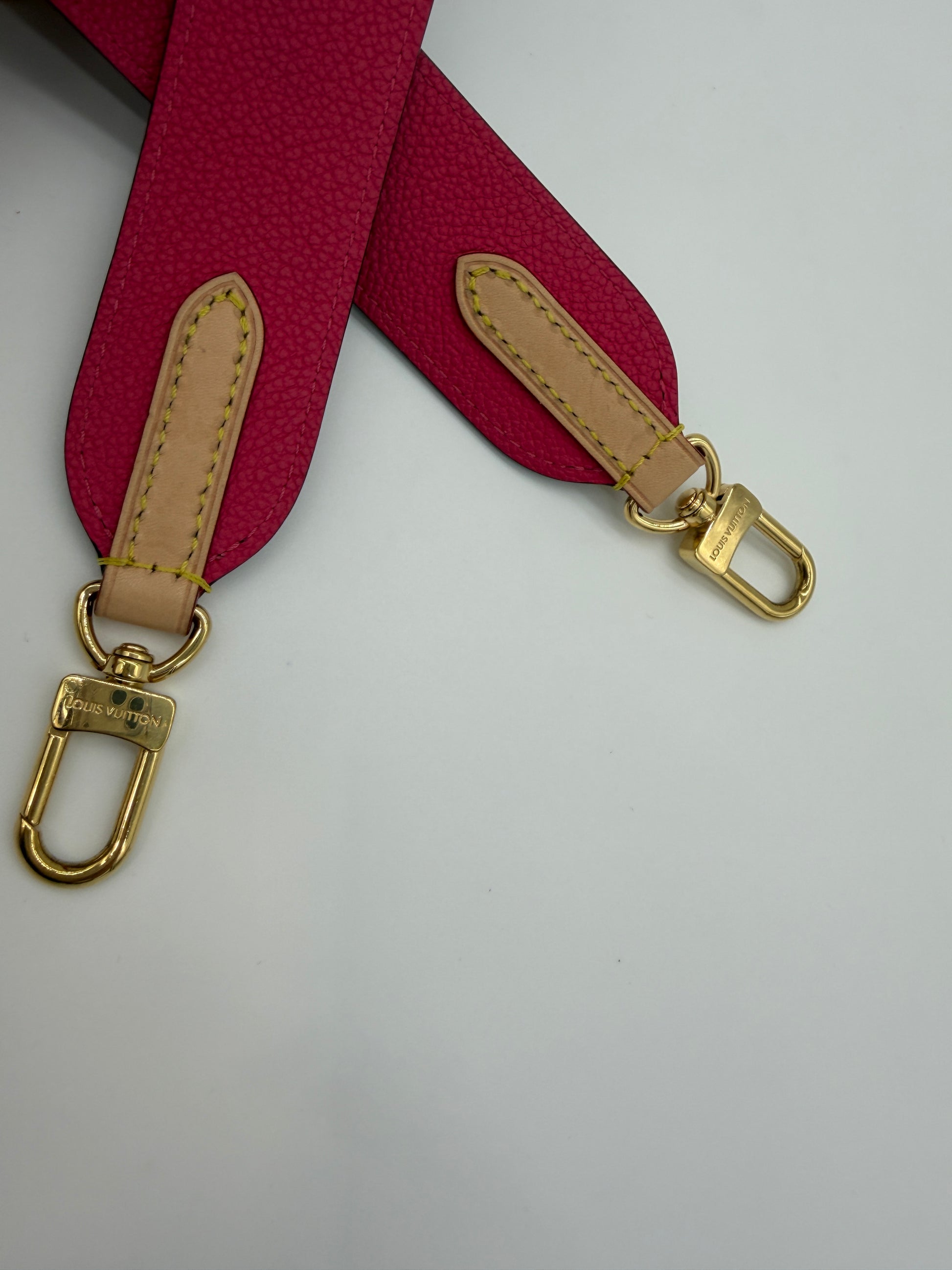 Louis Vuitton Monogram / Pink Strap