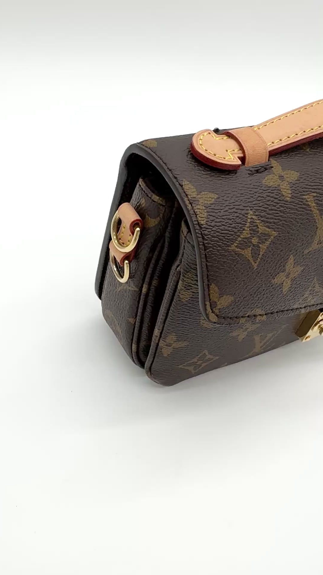 Louis Vuitton Pochette Métis East West
